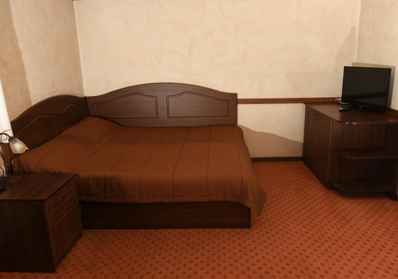 Отель Отельный комплекс Бахус Ужгород