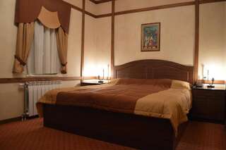 Отель Отельный комплекс Бахус Ужгород Стандартный двухместный номер с 1 кроватью-7