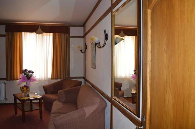 Отель Отельный комплекс Бахус Ужгород-39