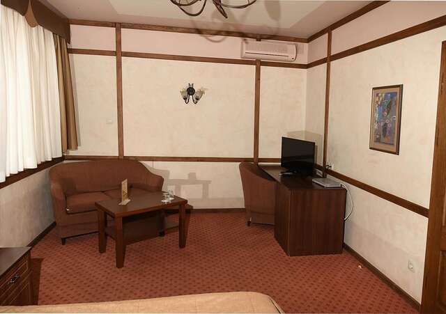 Отель Отельный комплекс Бахус Ужгород-7