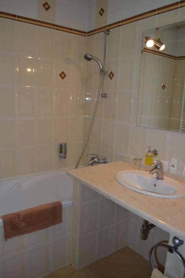 Отель Отельный комплекс Бахус Ужгород-56